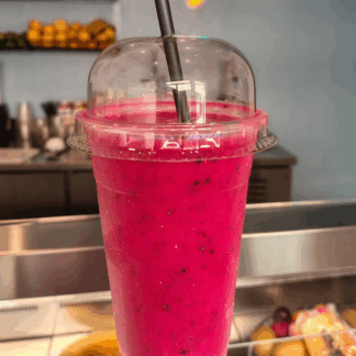 Frullato estivo: Cocomero, pesca, menta, succo di limone